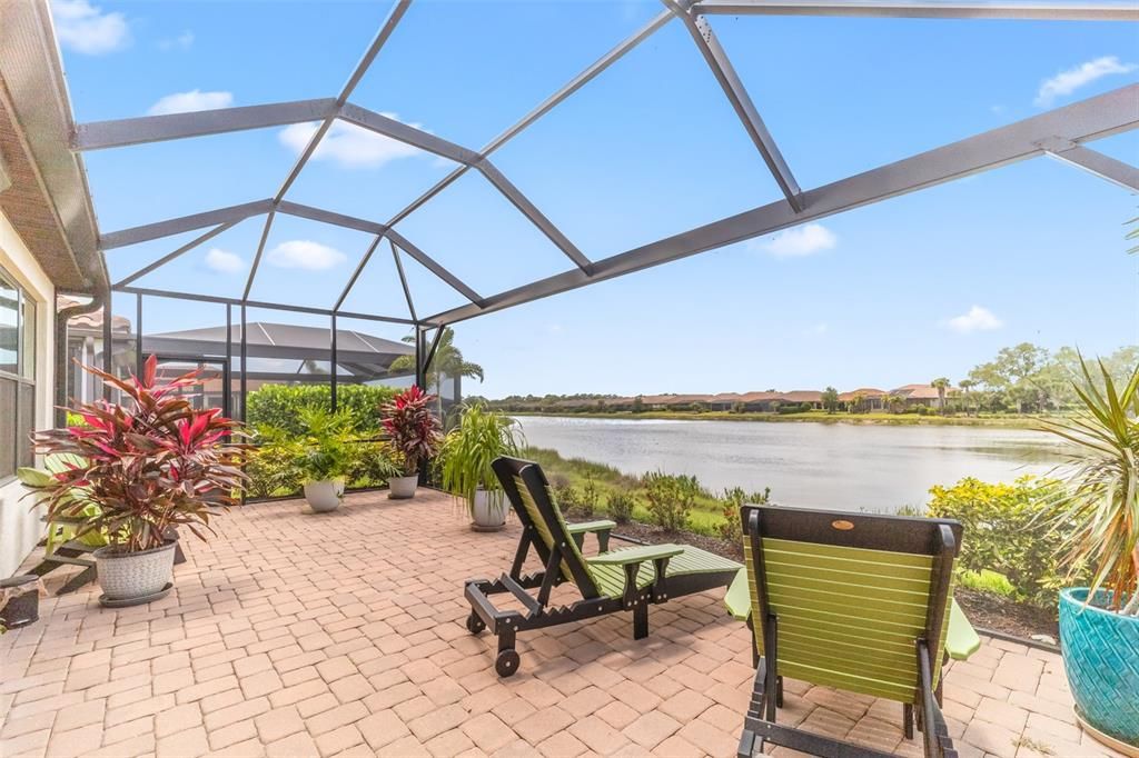 For Sale: $750,000 (3 beds, 2 baths, 1918 Square Feet)
