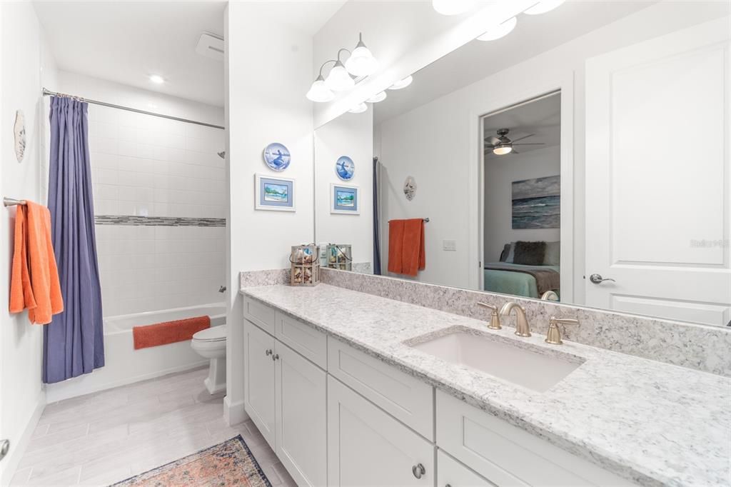 For Sale: $750,000 (3 beds, 2 baths, 1918 Square Feet)