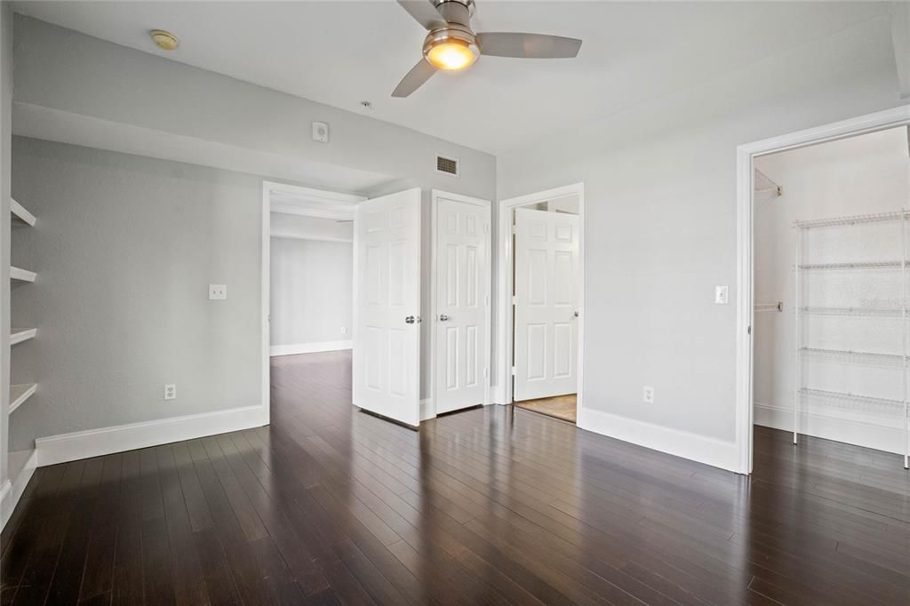 For Rent: $2,100 (2 beds, 2 baths, 1115 Square Feet)