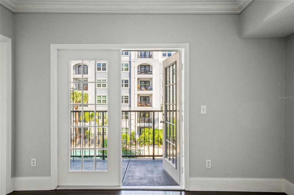 For Rent: $2,100 (2 beds, 2 baths, 1115 Square Feet)
