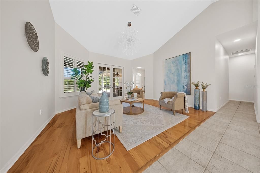Activo con contrato: $949,000 (4 camas, 3 baños, 2895 Pies cuadrados)
