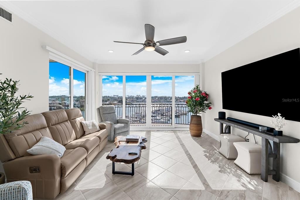 For Sale: $1,450,000 (3 beds, 2 baths, 1802 Square Feet)