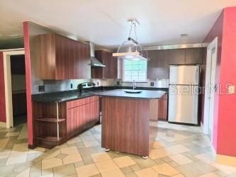 En Venta: $270,000 (2 camas, 2 baños, 1337 Pies cuadrados)