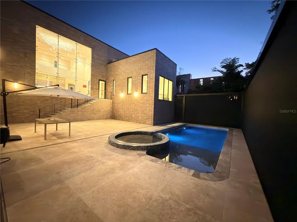 For Sale: $3,125,000 (5 beds, 5 baths, 4340 Square Feet)