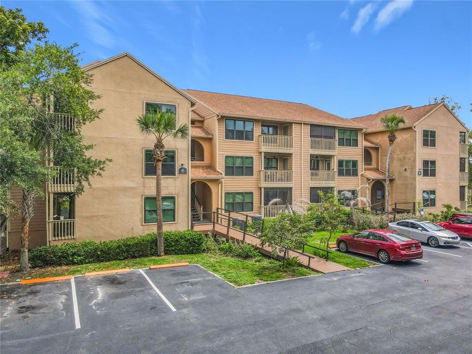 For Sale: $145,000 (1 beds, 1 baths, 630 Square Feet)