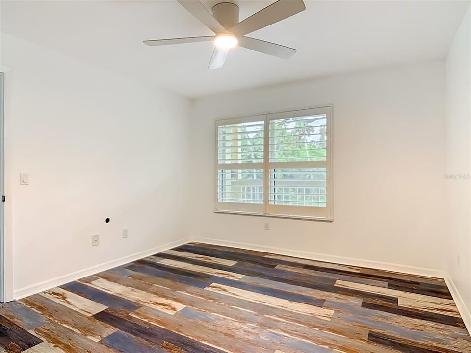 For Sale: $145,000 (1 beds, 1 baths, 630 Square Feet)