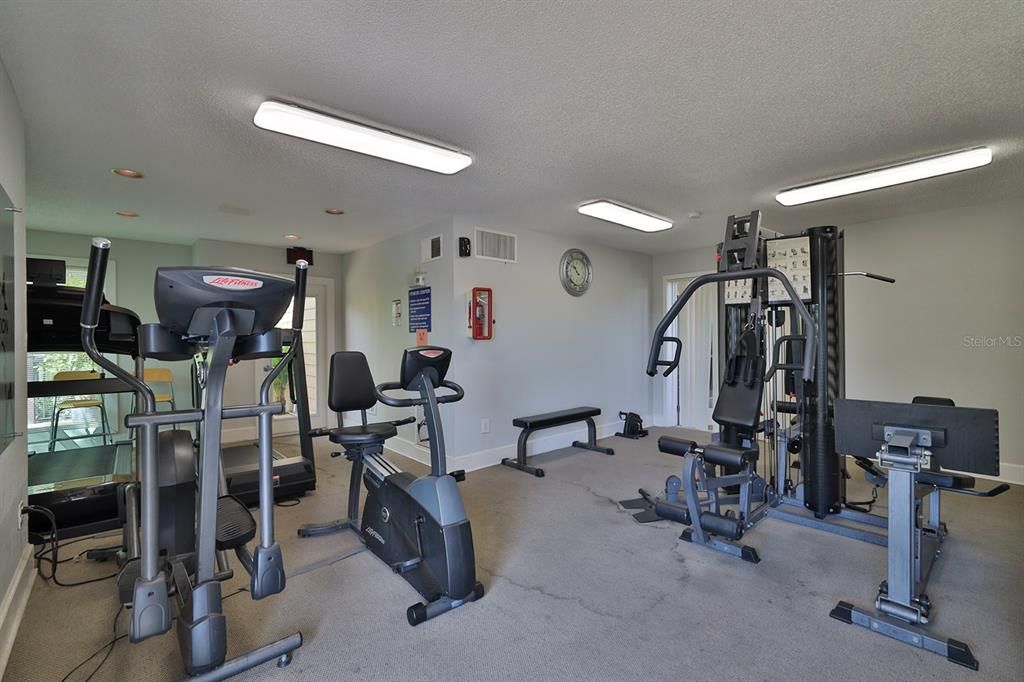 For Sale: $145,000 (1 beds, 1 baths, 630 Square Feet)