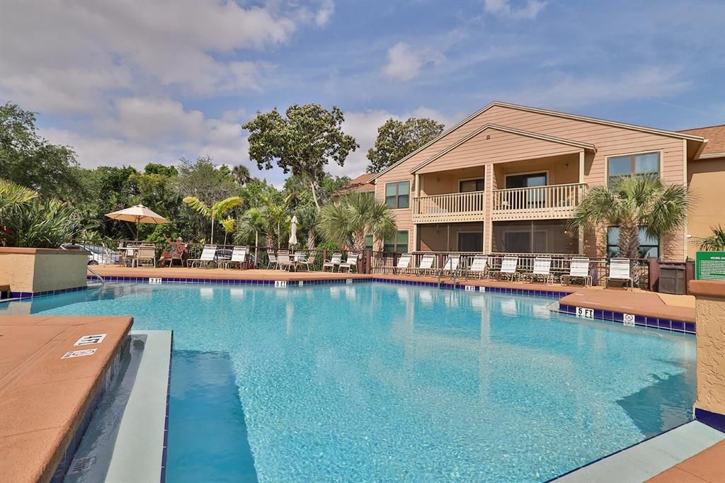 For Sale: $145,000 (1 beds, 1 baths, 630 Square Feet)