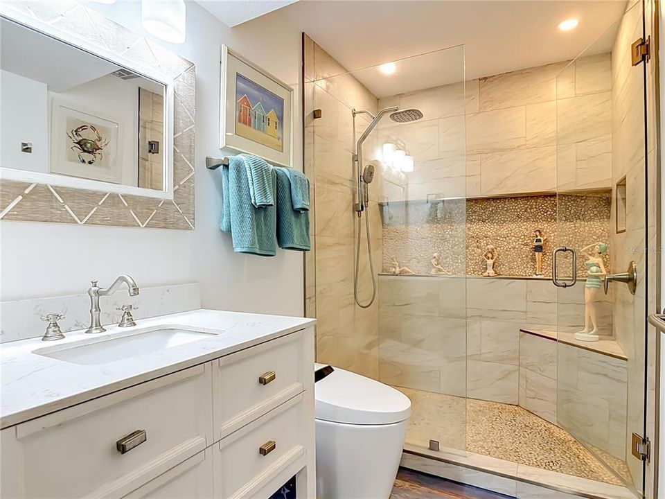 For Sale: $145,000 (1 beds, 1 baths, 630 Square Feet)