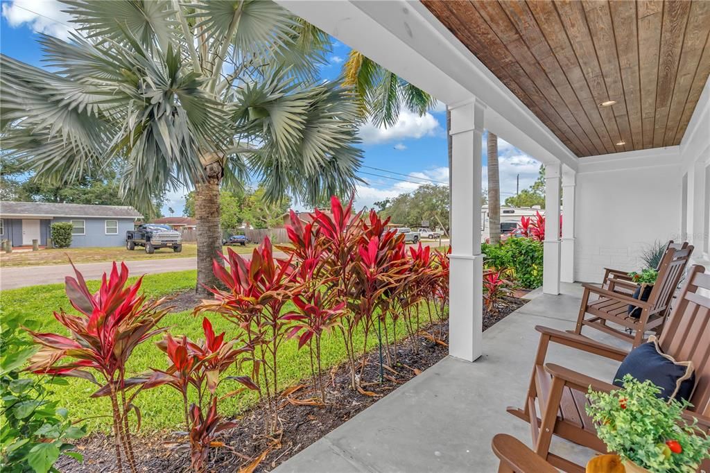 For Sale: $1,100,000 (7 beds, 5 baths, 3200 Square Feet)