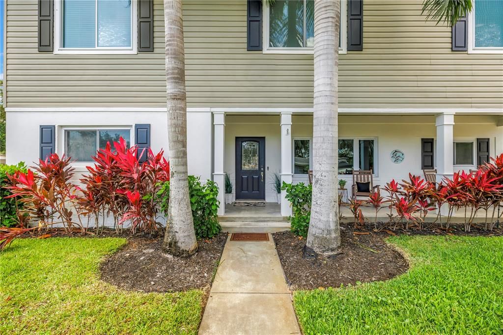 For Sale: $1,100,000 (7 beds, 5 baths, 3200 Square Feet)