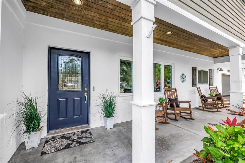 For Sale: $1,100,000 (7 beds, 5 baths, 3200 Square Feet)