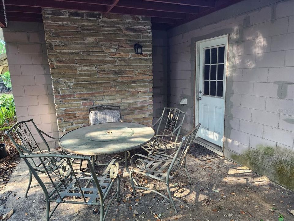 For Sale: $349,800 (3 beds, 2 baths, 1417 Square Feet)