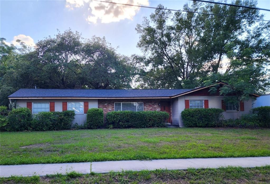 For Sale: $349,800 (3 beds, 2 baths, 1417 Square Feet)