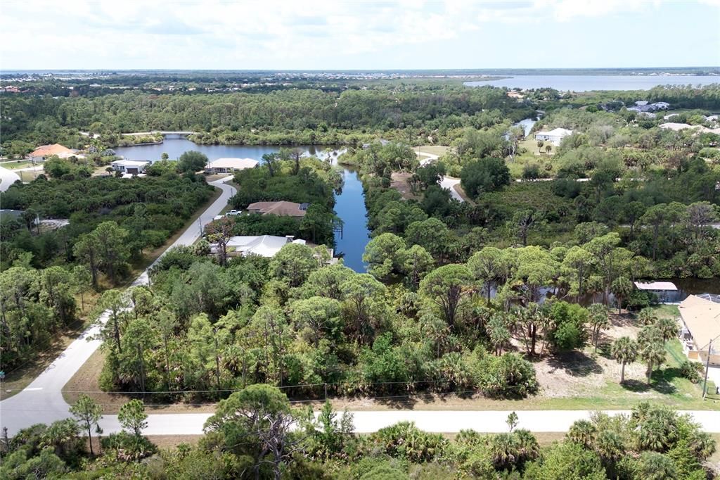 待售: $235,000 (0.46 acres)