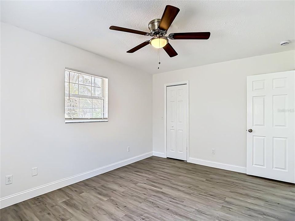 For Sale: $419,900 (4 beds, 2 baths, 2096 Square Feet)