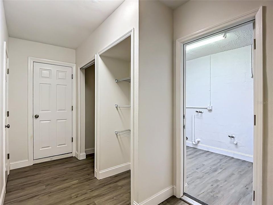 For Sale: $419,900 (4 beds, 2 baths, 2096 Square Feet)