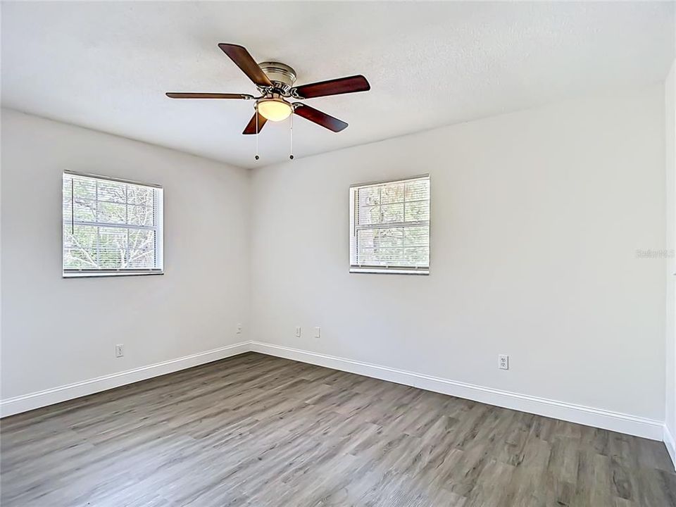 For Sale: $419,900 (4 beds, 2 baths, 2096 Square Feet)