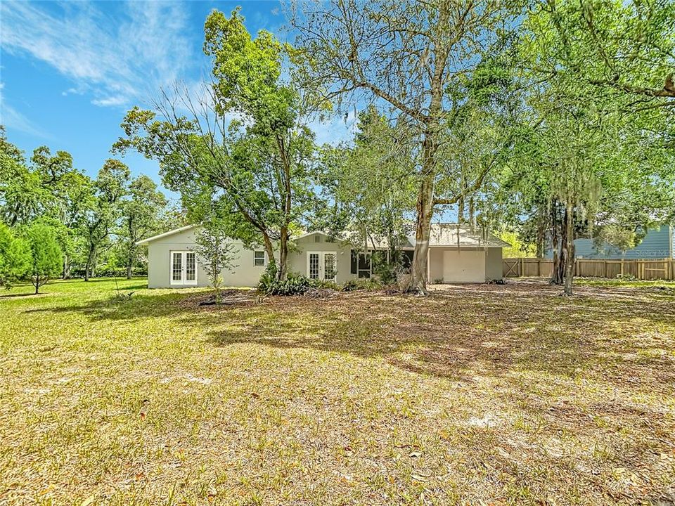 For Sale: $419,900 (4 beds, 2 baths, 2096 Square Feet)