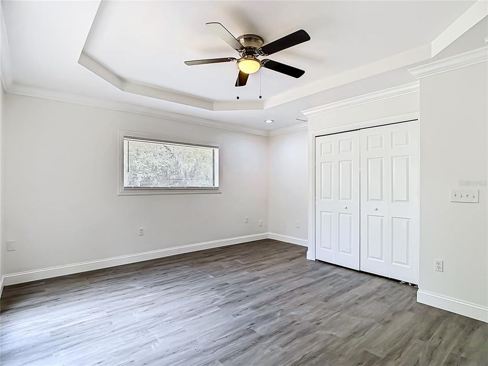 For Sale: $419,900 (4 beds, 2 baths, 2096 Square Feet)
