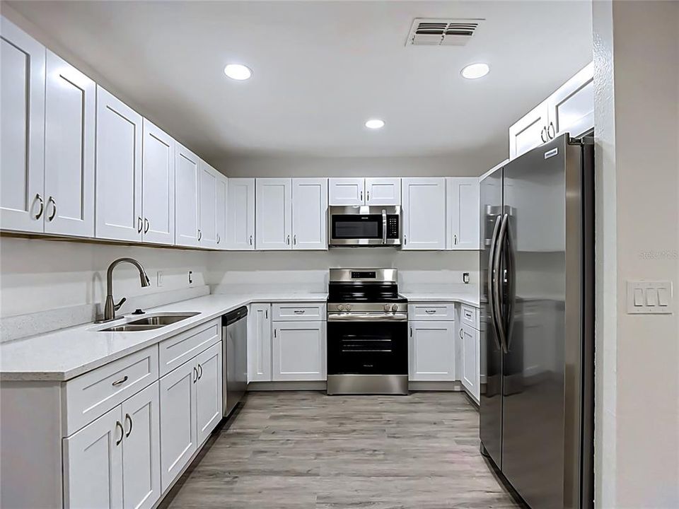 For Sale: $419,900 (4 beds, 2 baths, 2096 Square Feet)