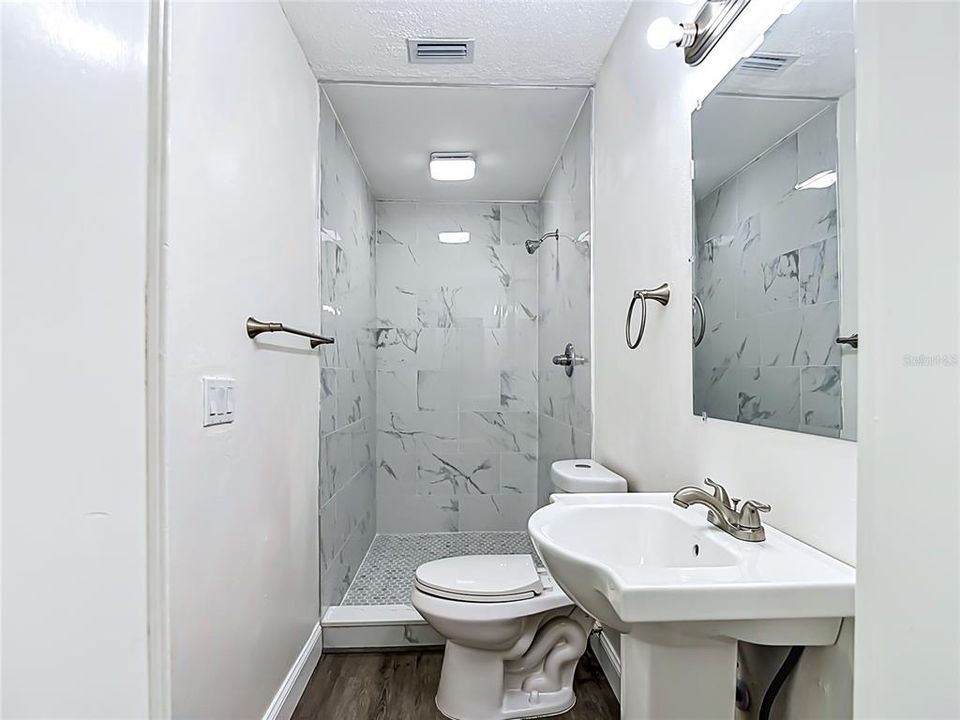 For Sale: $419,900 (4 beds, 2 baths, 2096 Square Feet)