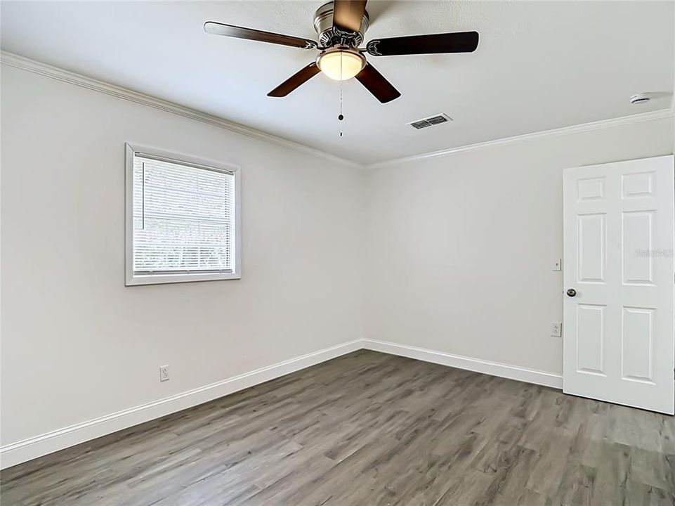 For Sale: $419,900 (4 beds, 2 baths, 2096 Square Feet)
