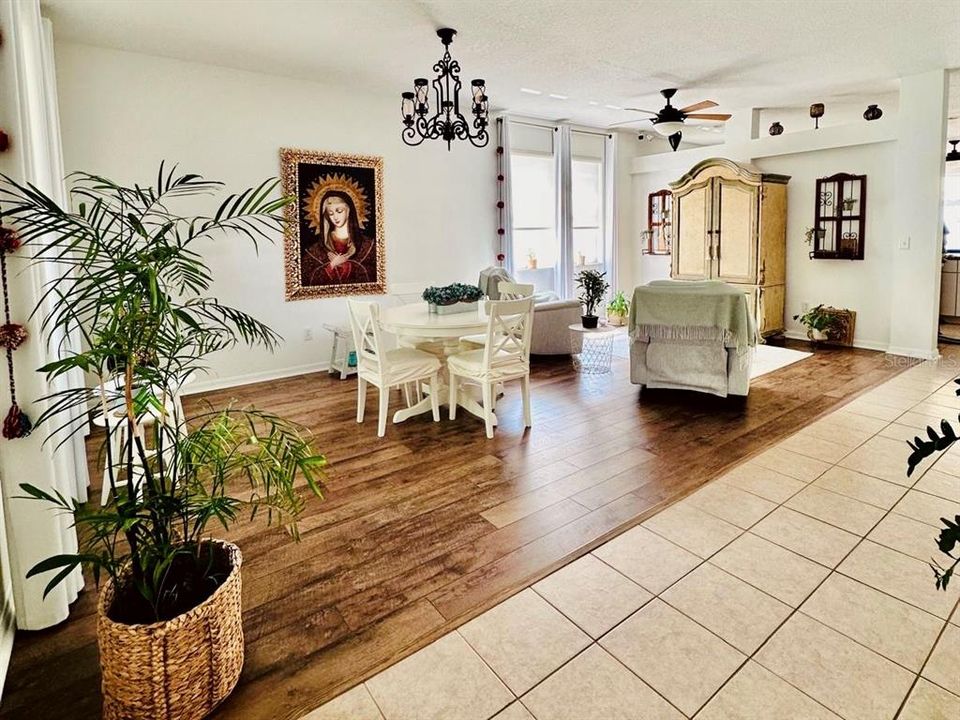 В аренду: $2,450 (3 спален, 2 ванн, 1758 Квадратных фут)