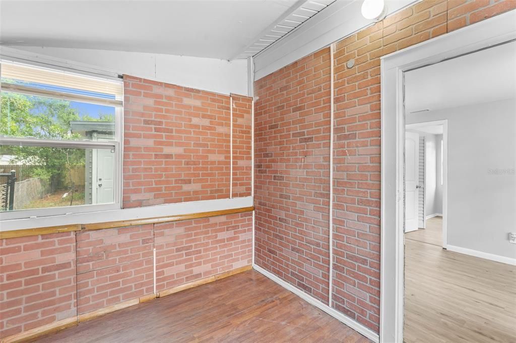 На продажу: $189,000 (3 спален, 1 ванн, 840 Квадратных фут)