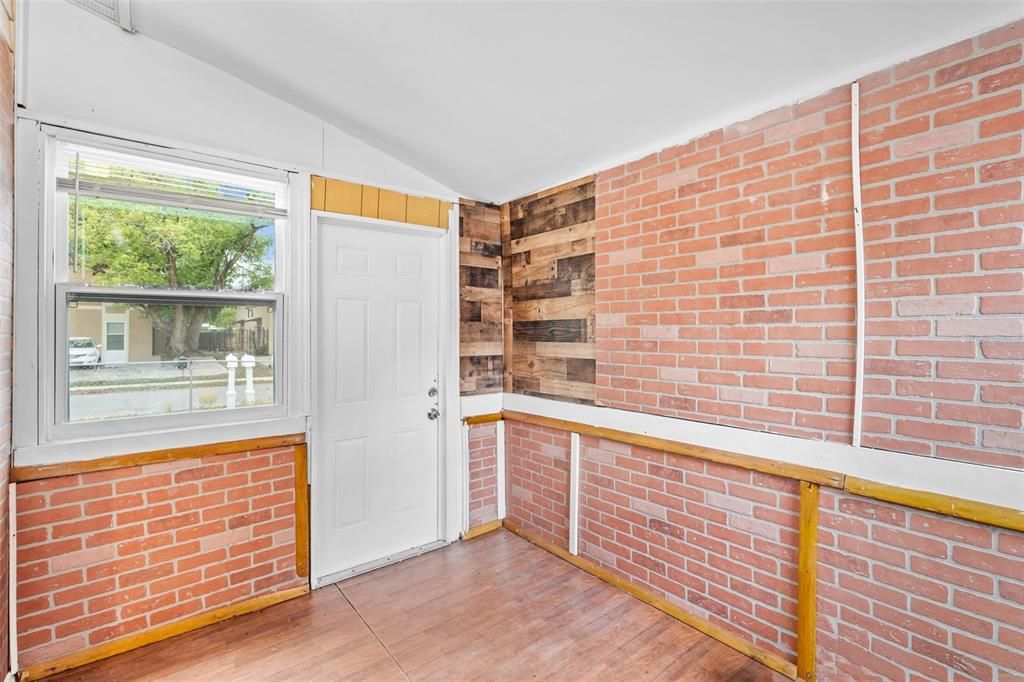 На продажу: $189,000 (3 спален, 1 ванн, 840 Квадратных фут)