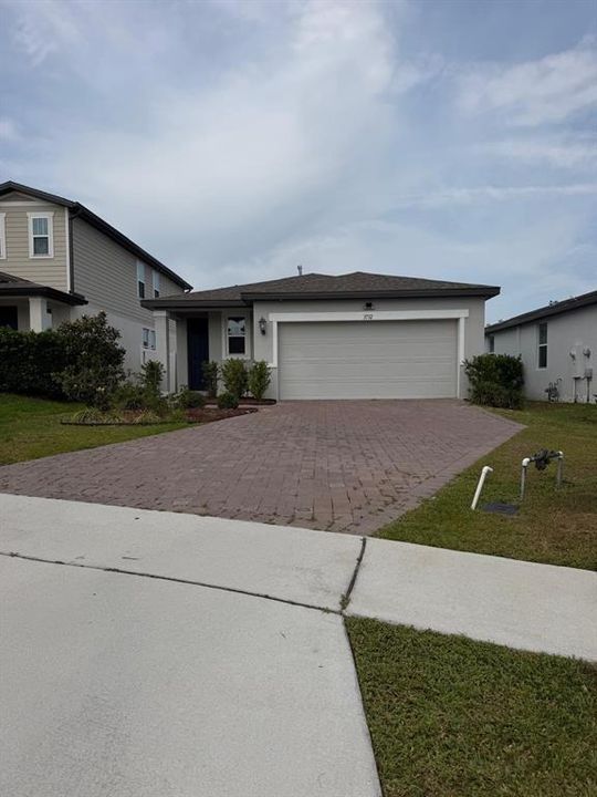 For Rent: $1,890 (3 beds, 2 baths, 1484 Square Feet)