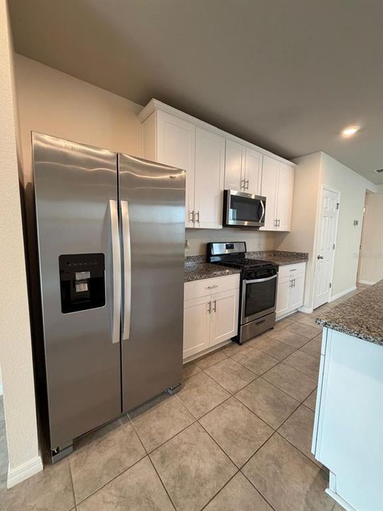 For Rent: $1,890 (3 beds, 2 baths, 1484 Square Feet)