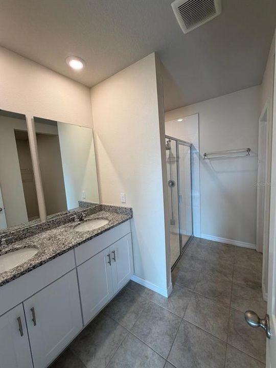 For Rent: $1,890 (3 beds, 2 baths, 1484 Square Feet)