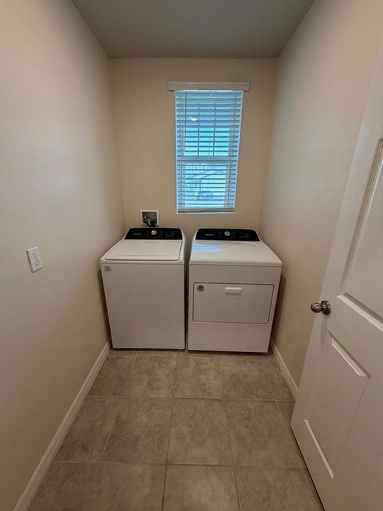 For Rent: $1,890 (3 beds, 2 baths, 1484 Square Feet)