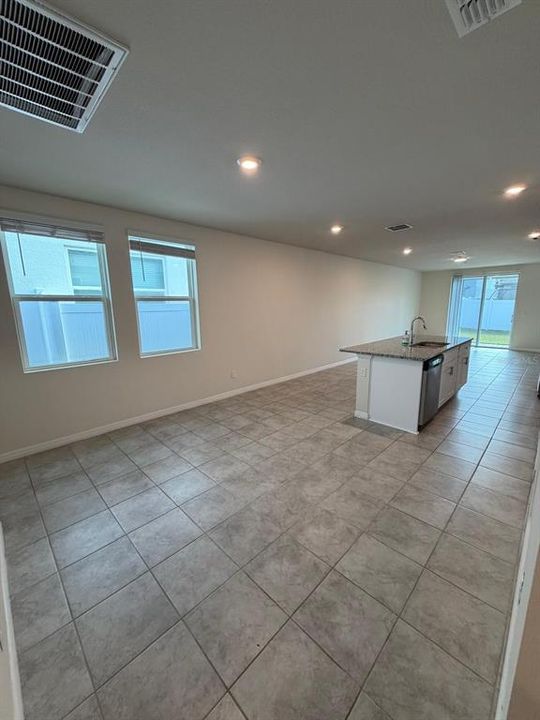 For Rent: $1,890 (3 beds, 2 baths, 1484 Square Feet)