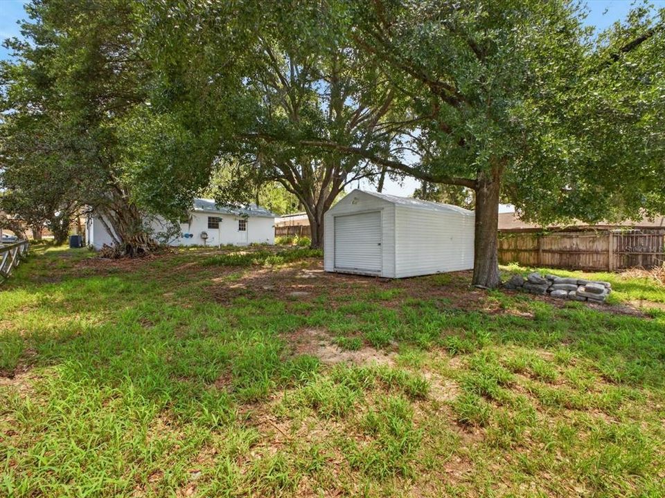 For Sale: $265,000 (3 beds, 2 baths, 1068 Square Feet)