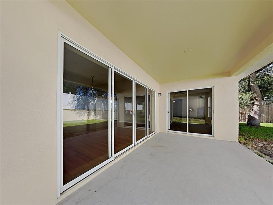 Active With Contract: $325,000 (3 beds, 2 baths, 1676 Square Feet)