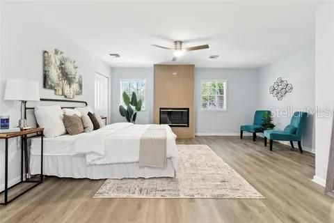Activo con contrato: $545,000 (4 camas, 3 baños, 2107 Pies cuadrados)