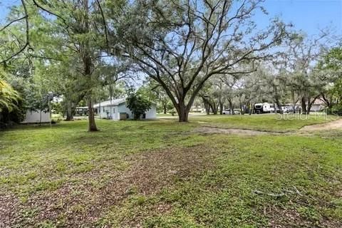 Activo con contrato: $545,000 (4 camas, 3 baños, 2107 Pies cuadrados)