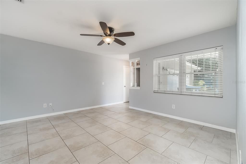 For Rent: $2,800 (4 beds, 3 baths, 1919 Square Feet)
