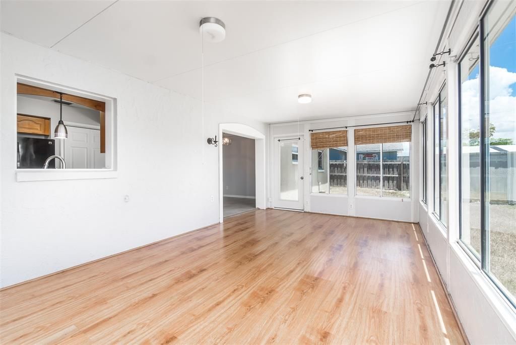 For Rent: $2,800 (4 beds, 3 baths, 1919 Square Feet)
