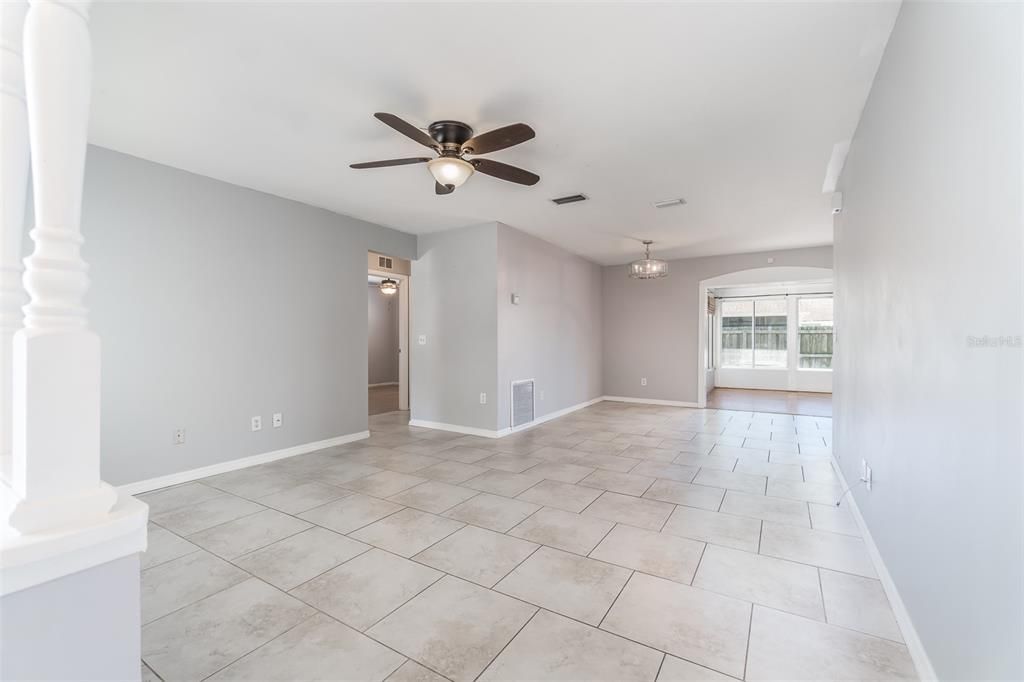 For Rent: $2,800 (4 beds, 3 baths, 1919 Square Feet)