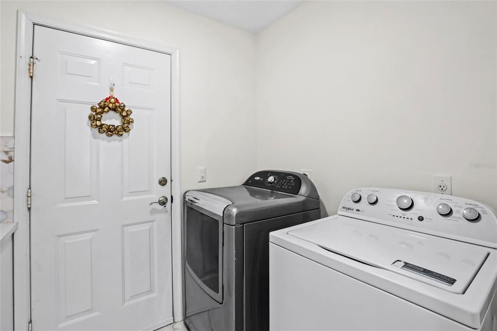 For Sale: $209,900 (3 beds, 2 baths, 1714 Square Feet)