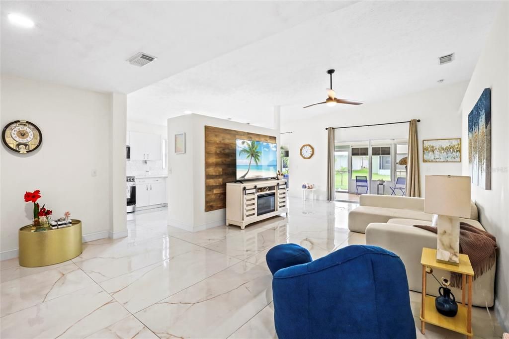 For Sale: $209,900 (3 beds, 2 baths, 1714 Square Feet)