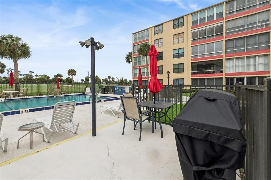 For Sale: $145,000 (2 beds, 2 baths, 1056 Square Feet)