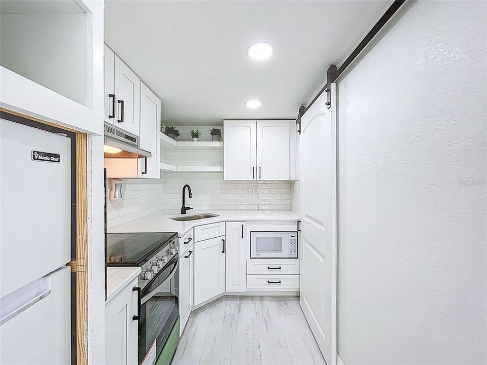 В аренду: $1,250 (1 спален, 1 ванн, 385 Квадратных фут)