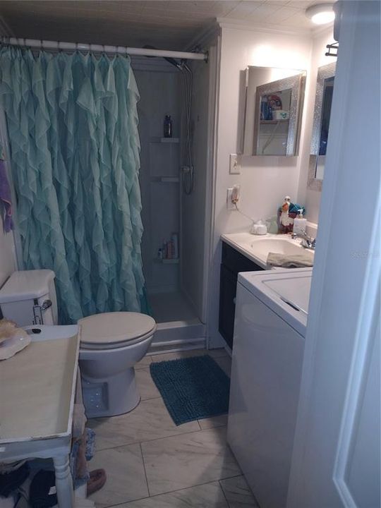 For Sale: $92,500 (2 beds, 1 baths, 480 Square Feet)