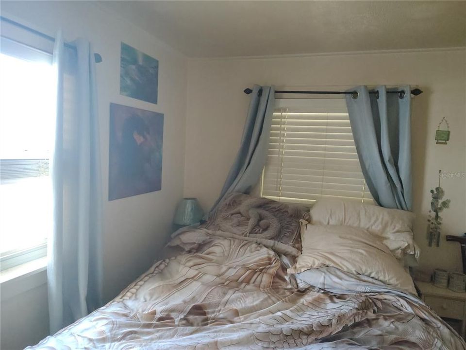 For Sale: $92,500 (2 beds, 1 baths, 480 Square Feet)