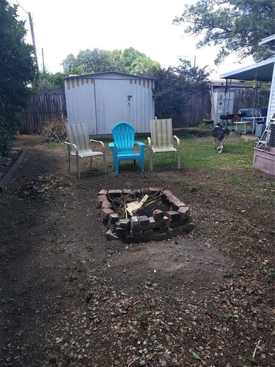 For Sale: $88,500 (2 beds, 1 baths, 480 Square Feet)