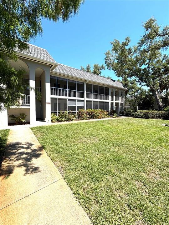 En Venta: $285,000 (2 camas, 2 baños, 976 Pies cuadrados)